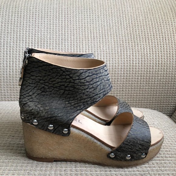 Chanel Women's Gray/Black Animal Print Leather Wedge Sandals. - Picture 2 of 13